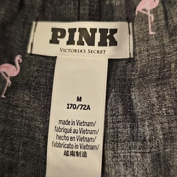 PINK VS Flamingo Sleep Shorts Size M - Picture 2 of 4